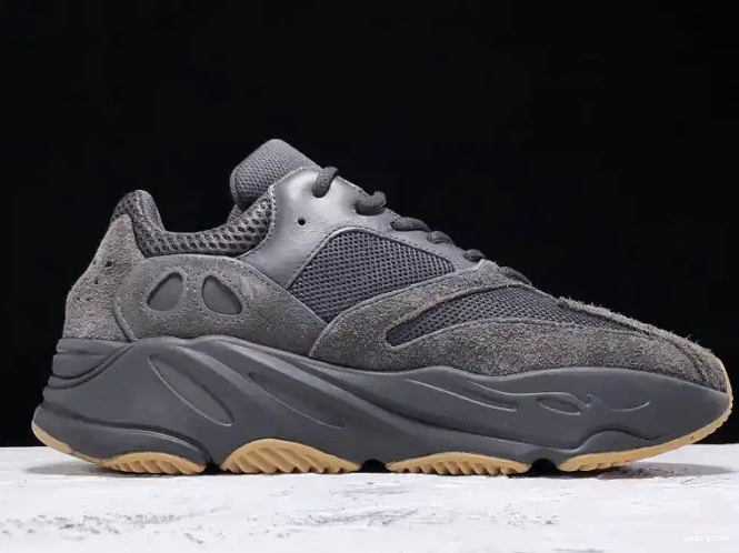 Yeezy Boost Black Adidas 700 FV5304 Utility 0705